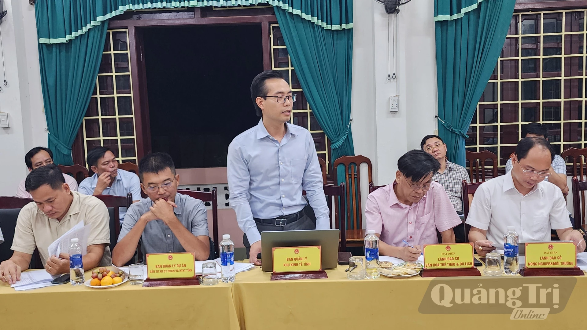 Đại diện lãnh đạo các sở, ban ngành phát biểu tại buổi làm việc- Ảnh: Tạ Hưng