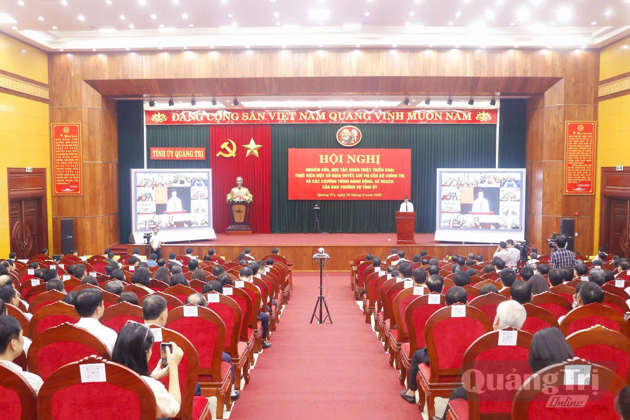 Hội nghị nghiên cứu, học tập, quán triệt triển khai thực hiện một số Nghị quyết của Bộ Chính trị và các chương trình hành động, kế hoạch của Ban Thường vụ Tỉnh ủy - Ảnh: T.V.P 