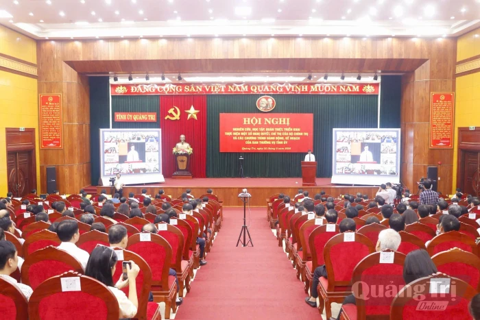 Thực hành tư tưởng, đạo đức, phương pháp, phong cách Hồ Chí Minh ở Đảng bộ tỉnh