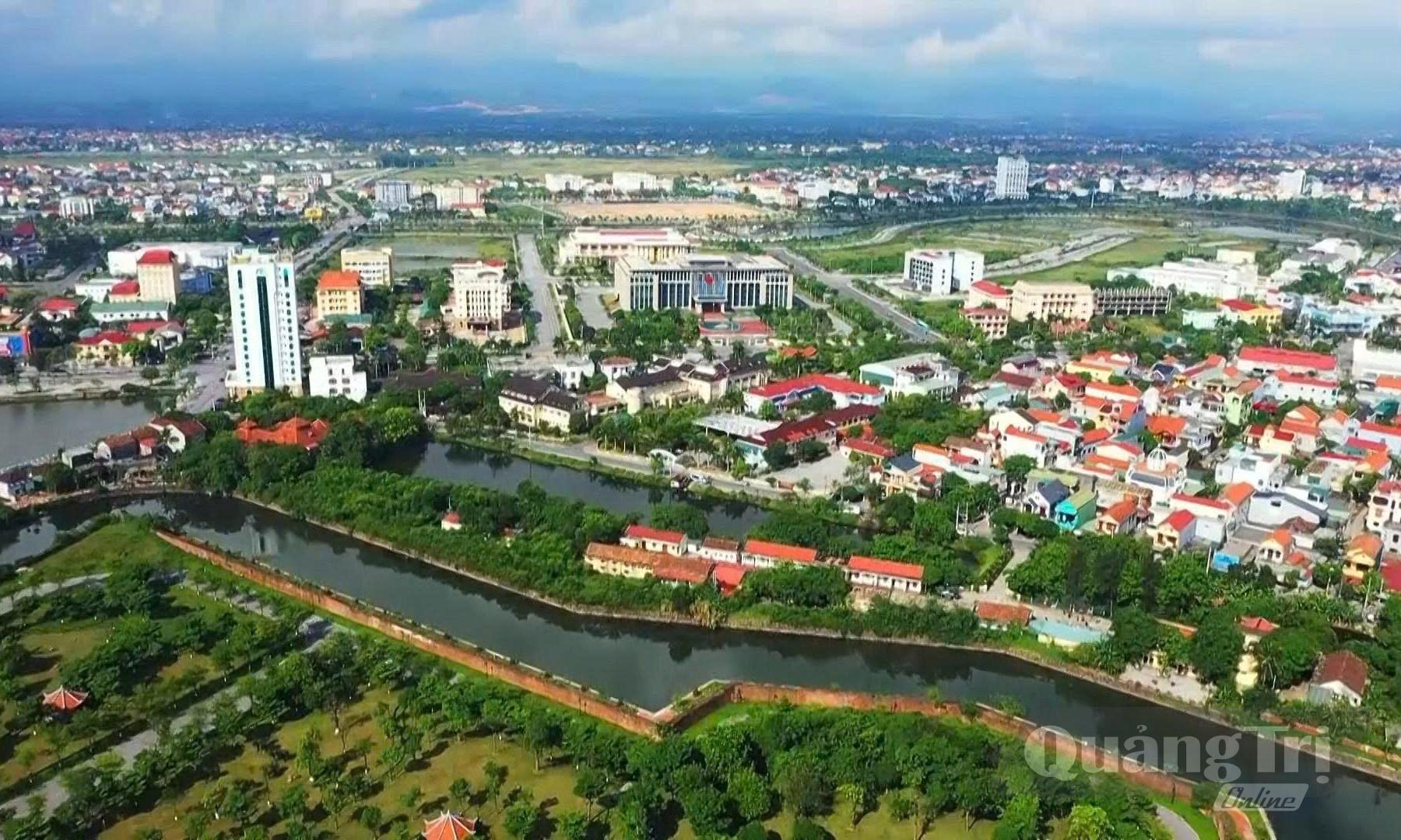 Một góc trung tâm tỉnh lỵ - Ảnh: Q.V
