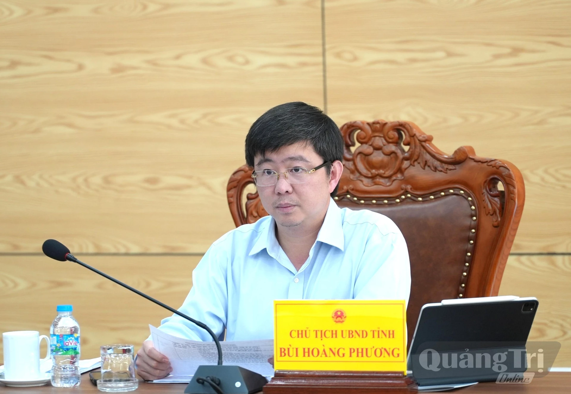 Đồng chí Bùi Hoàng Phương, Chủ tịch UBND tỉnh chủ trì phiên tiếp công dân - Ảnh: T.Đ