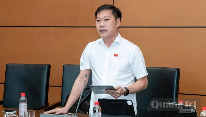 Đoàn đại biểu Quốc hội tỉnh góp ý hoàn thiện chính sách về ngân sách, thuế và đấu thầu