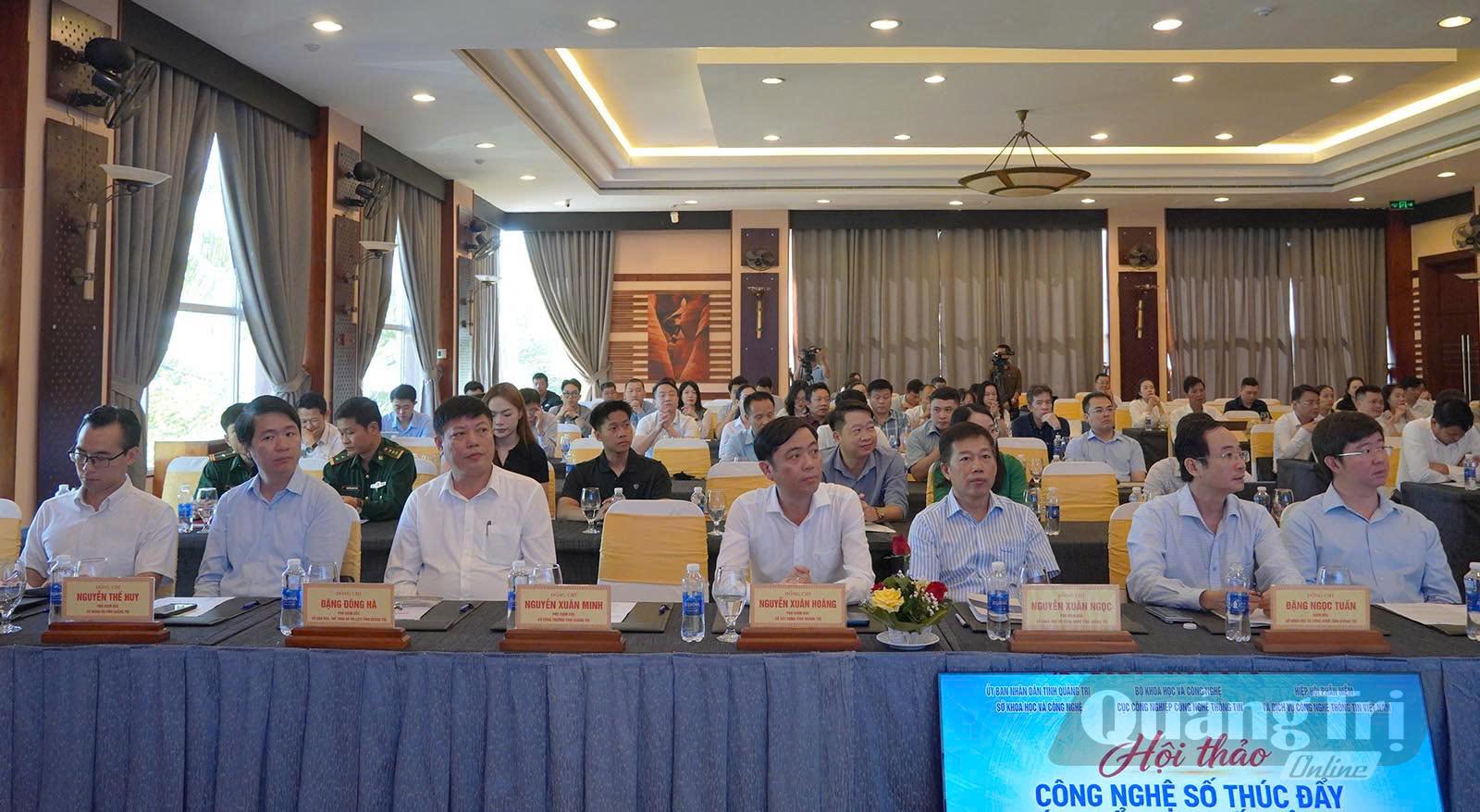 Đại biểu tham dự hội thảo - Ảnh: NL