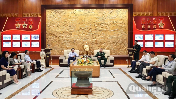 Đoàn đại biểu Quốc hội tỉnh thăm, làm việc với Binh đoàn 12