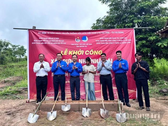 Hành trình 'Tôi yêu Tổ quốc' đồng hành cùng thanh thiếu nhi vùng biên giới
