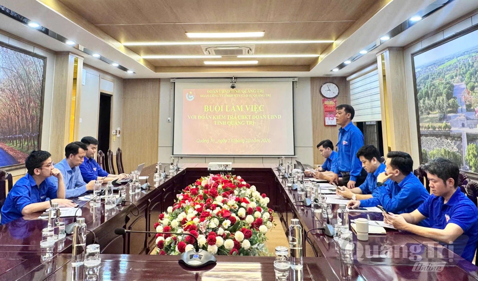 Đại diện Đoàn TNCS Hồ Chí Minh UBND tỉnh phát biểu tại buổi làm việc - Ảnh: L.O