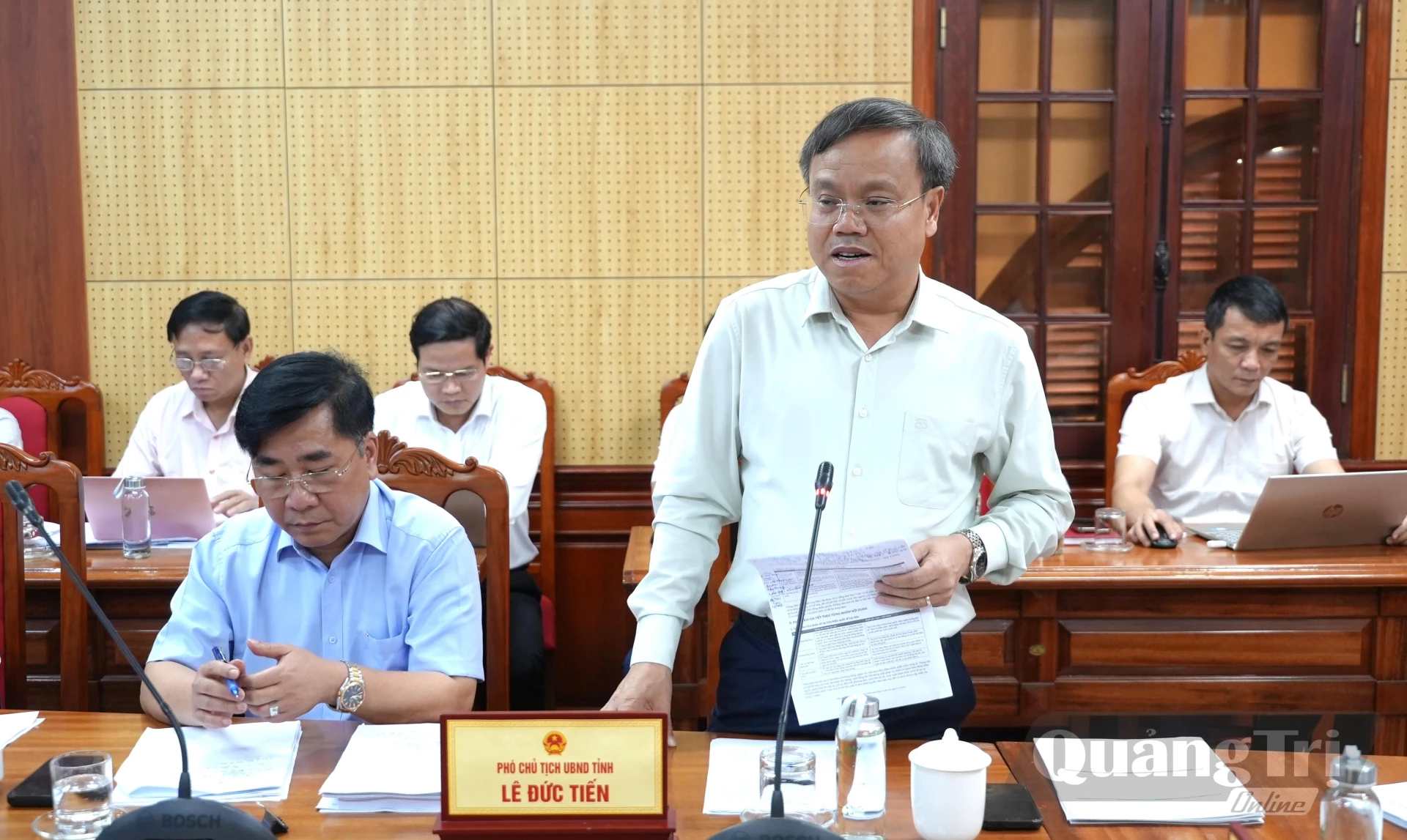 Đồng chí Lê Đức Tiến, Phó Chủ tịch UBND tỉnh phát biểu tại buổi làm việc - Ảnh: T.Đ