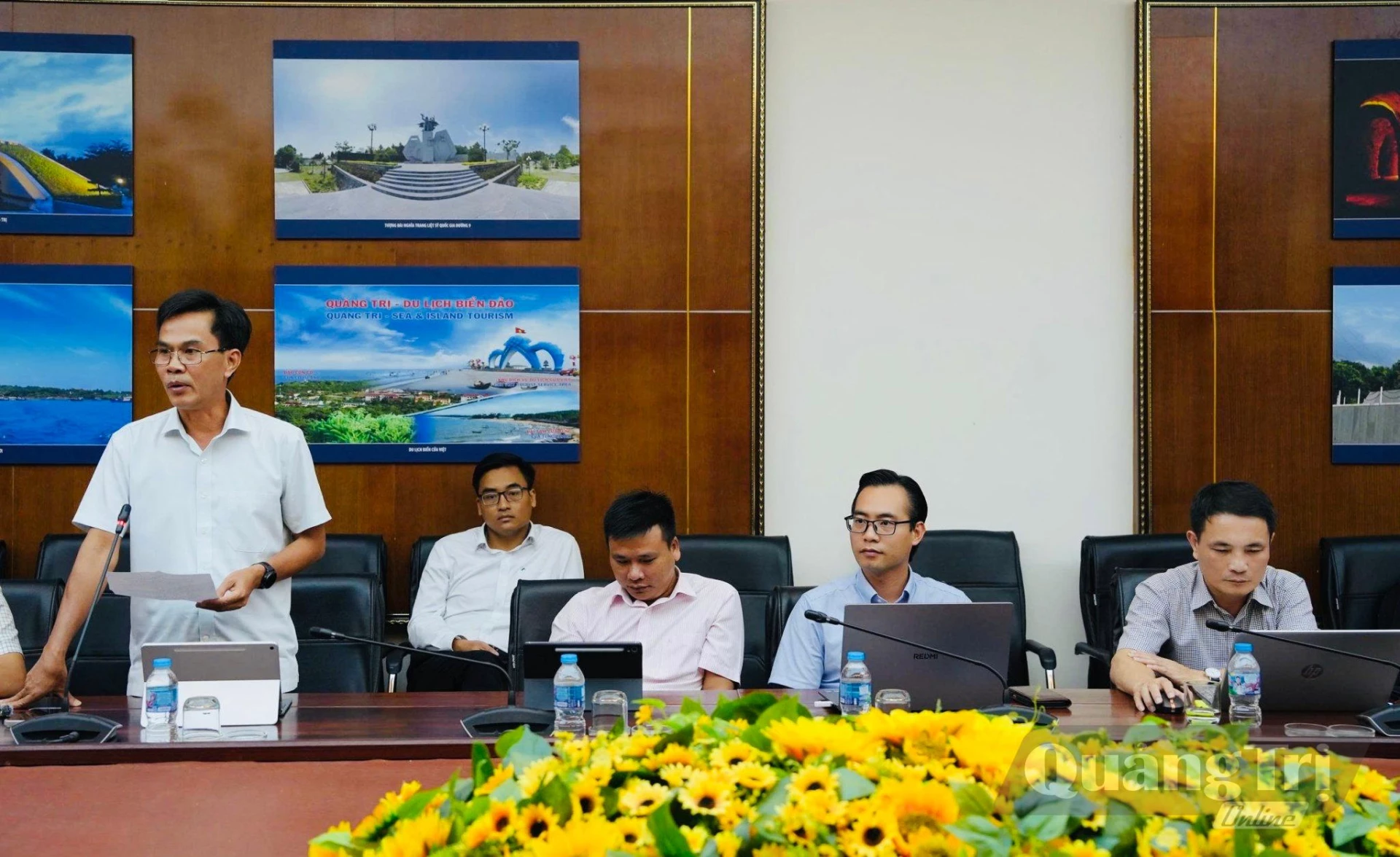 Đại diện lãnh đạo phường Nam Đông Hà tham gia ý kiến tại buổi làm việc - Ảnh: Mỹ Nhị