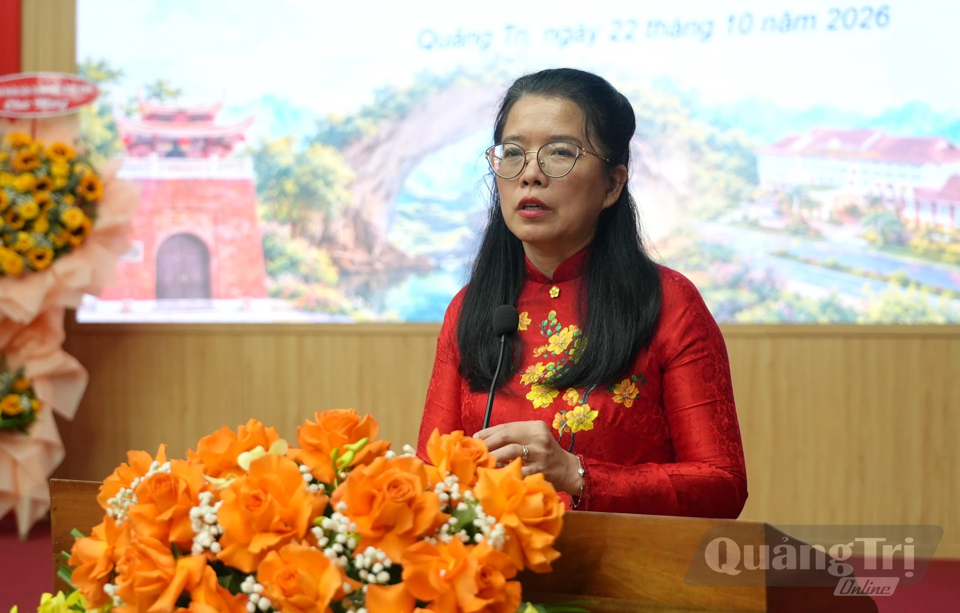 Bà Nguyễn Thị Ánh Hoa, Chủ tịch Hội đồng thành viên Saigontourist Group phát biểu tại lễ ký kết - Ảnh: T.Đ