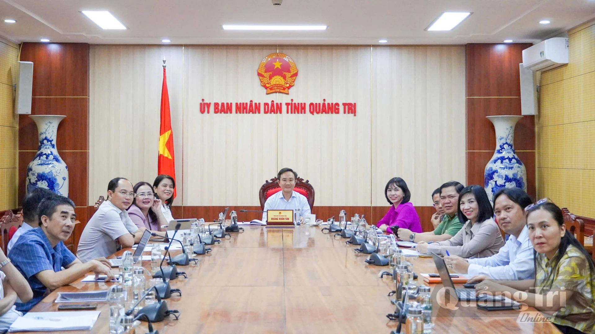 Sắp xếp mạng lưới trường học, đẩy nhanh tiến độ xây dựng trường nội trú liên cấp