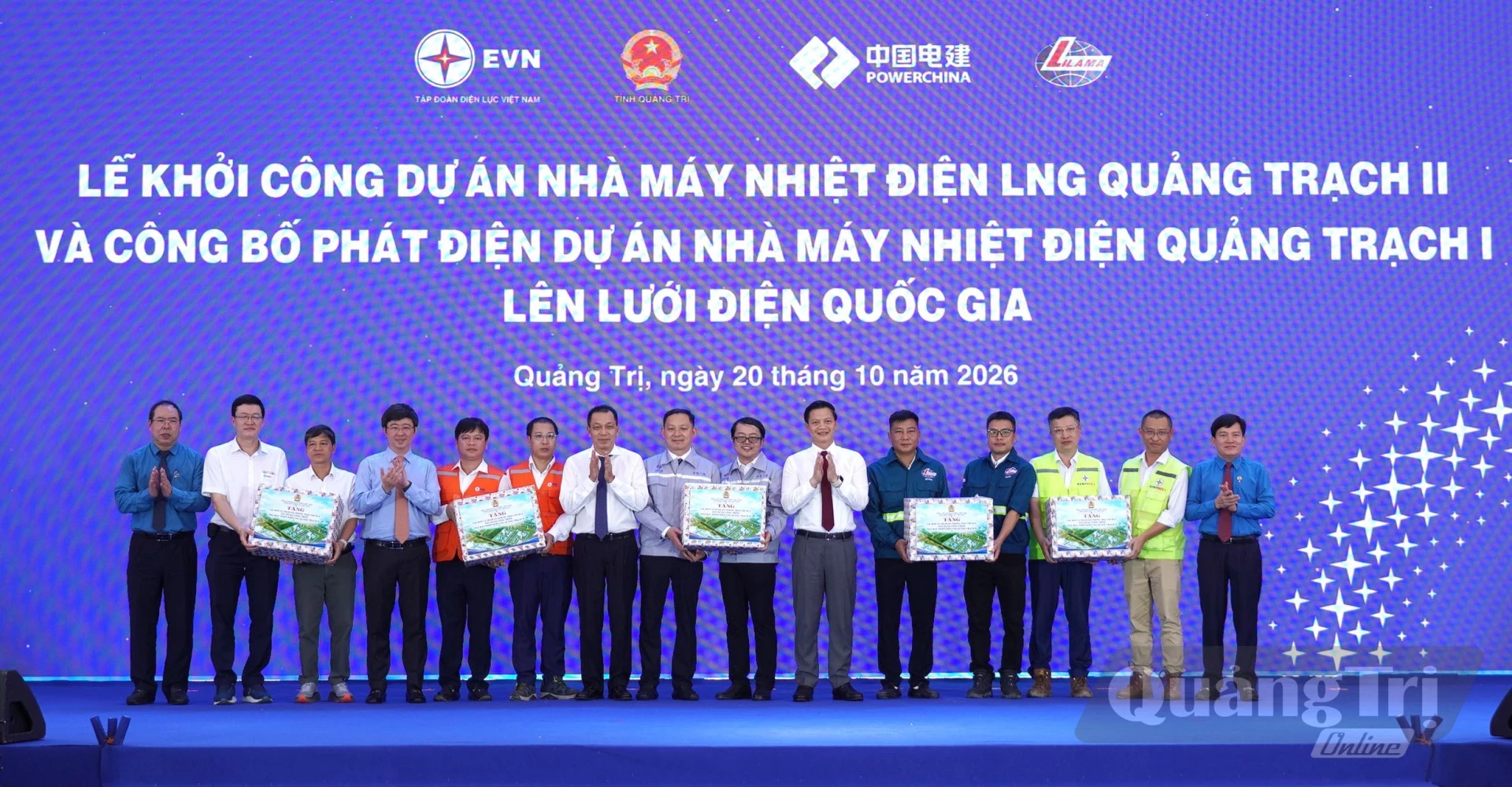 Lãnh đạo Trung ương và tỉnh…. công bố chính thức phát điện dự án Nhà máy nhiệt điện Quảng Trạch I lên lưới điện quốc gia - Ảnh: C.H