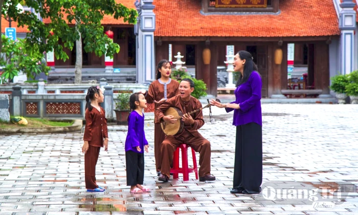 Giữ 'căn cước' làng