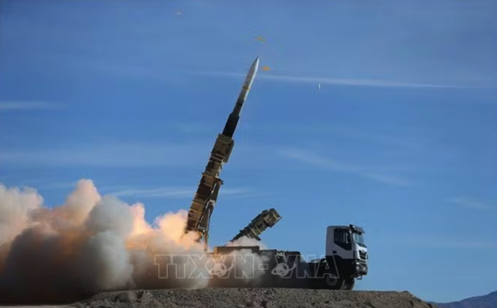 Tướng Iran gửi thông điệp tới Tổng thống Trump, cảnh báo tấn công ‘không giới hạn’ các lợi ích của Mỹ