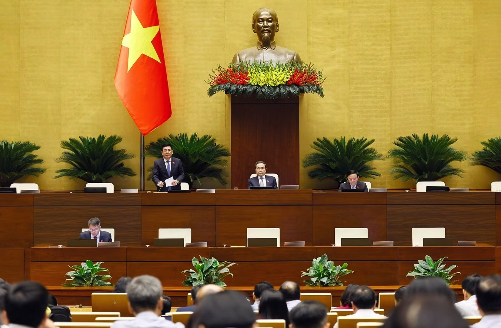 Phó Chủ tịch Quốc hội Nguyễn Hồng Diên phát biểu tại phiên họp ngày 22/10/2026. Ảnh: Doãn Tấn/TTXVN