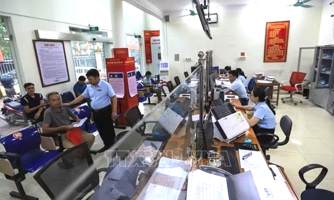 Các cấp ngành TP. Hà Nội xác định việc cải cách TTHC từ yêu cầu của người dân và doanh nghiệp. Ảnh: Quang Phong/Báo Tin tức và Dân tộc