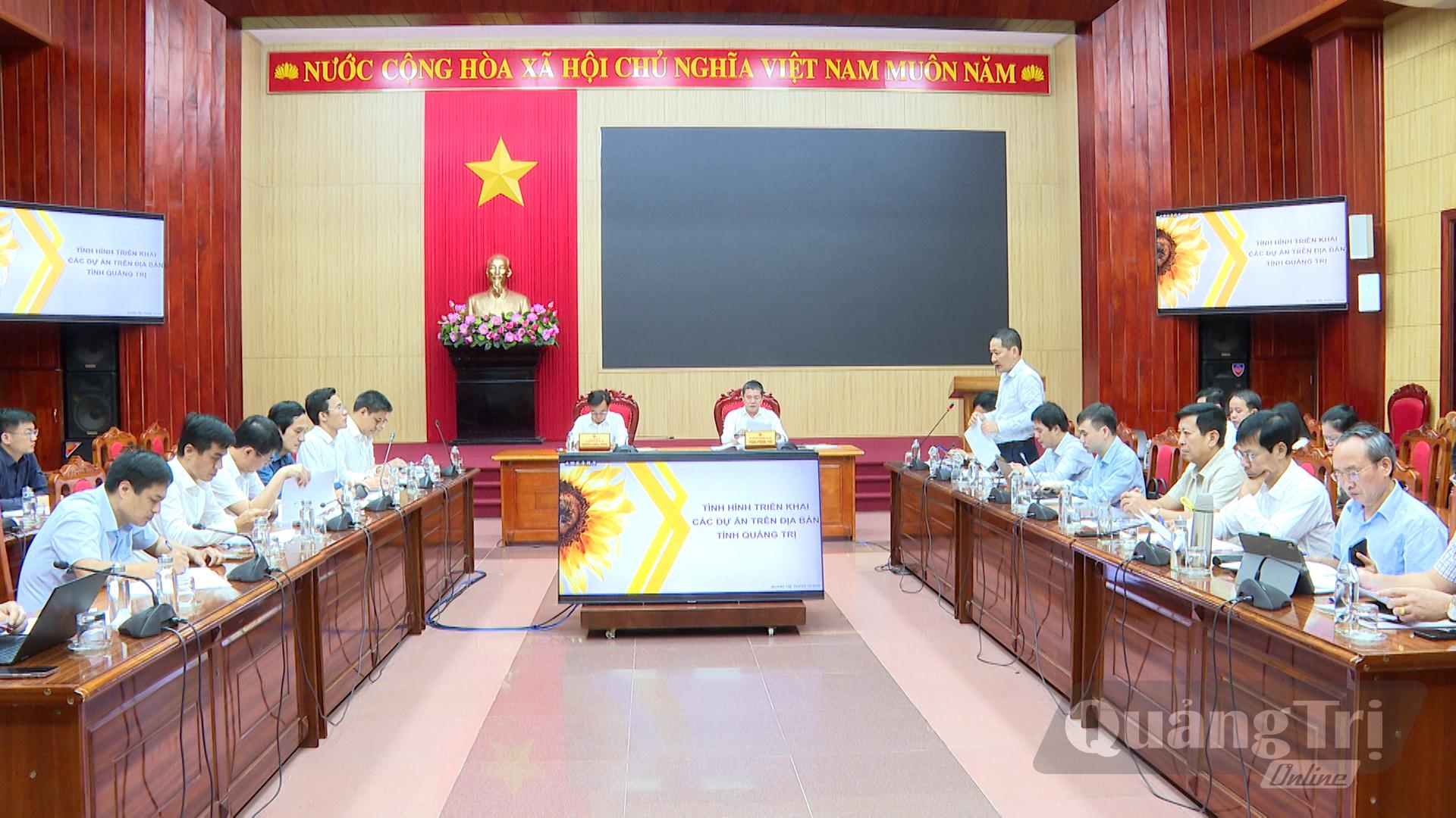 Quang cảnh buổi làm việc - Ảnh: NL