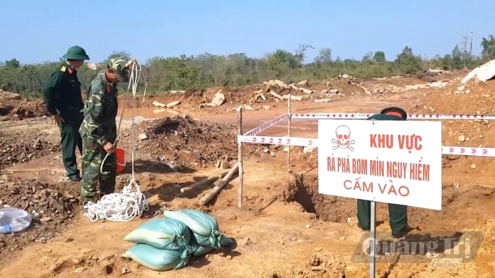 Khắc phục hậu quả bom mìn, vật nổ, phục vụ sản xuất và phát triển kinh tế-xã hội