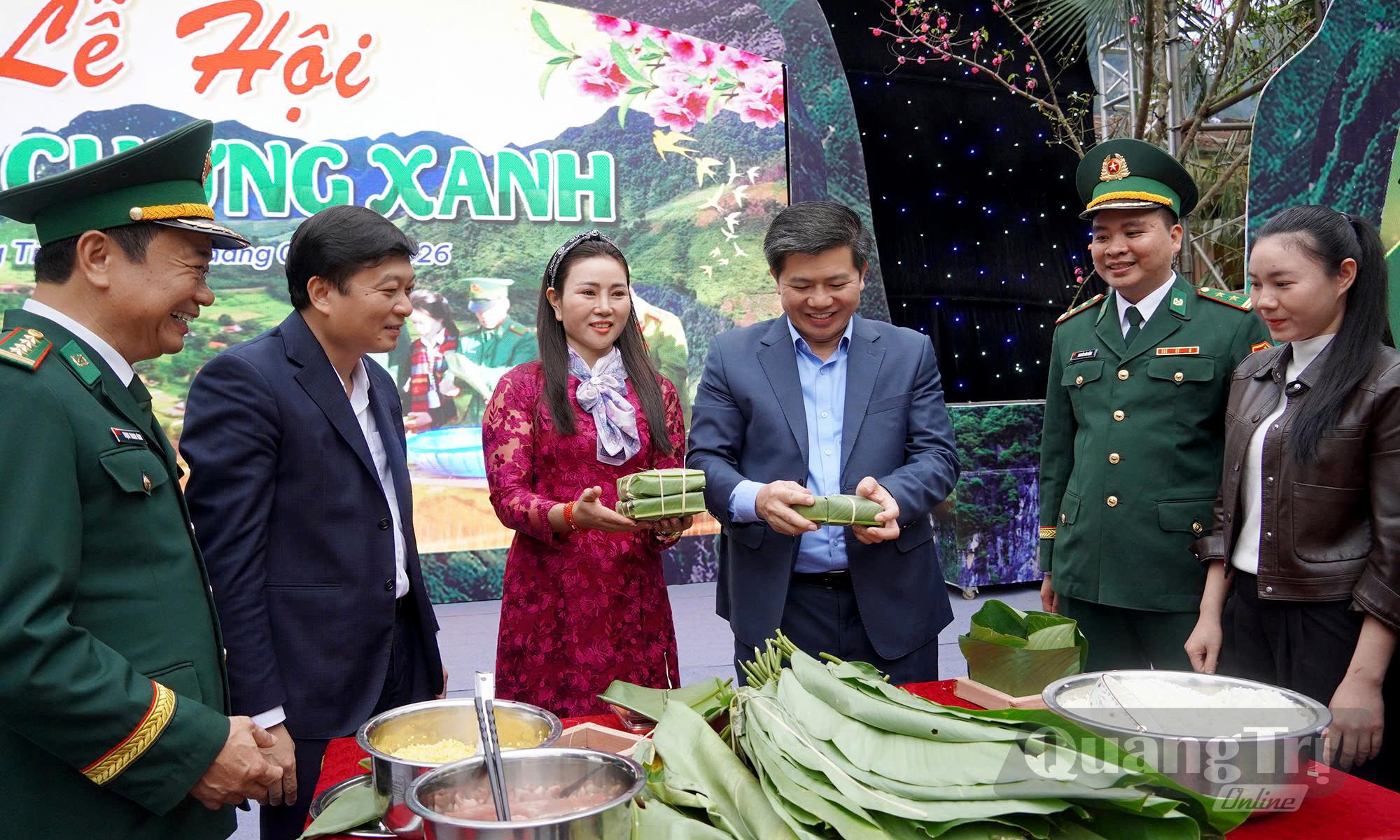 Các đồng chí lãnh đạo tỉnh tham gia chương trình“Xuân Biên phòng-Ấm lòng dân bản” tại xã Kim Phú nhân dịp Tết Nguyên đán 2026 - Ảnh: T.L