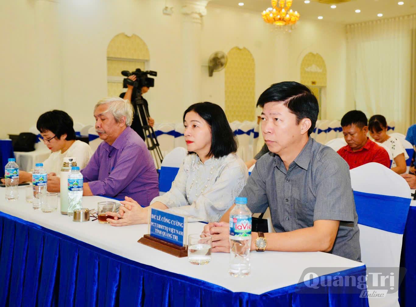 Các đại biểu tham dự lễ khai mạc trại sáng tác - Ảnh: MT