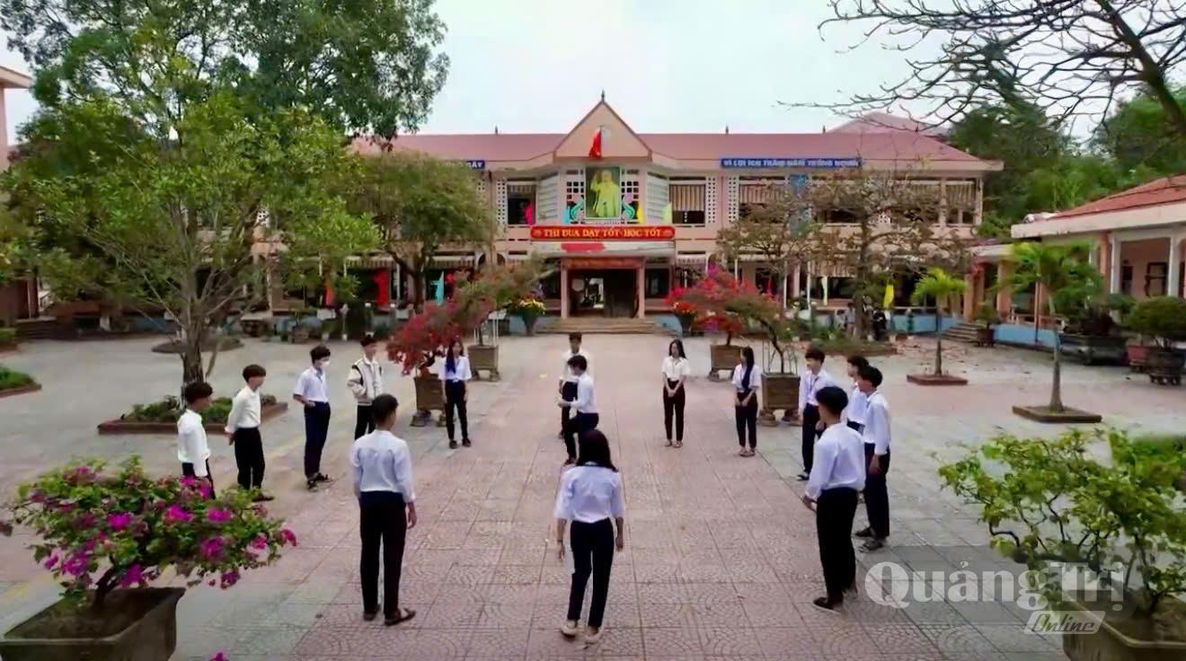 Các trò chơi vận động được nhiều em học sinh lựa chọn trong giờ ra chơi - Ảnh: T.H