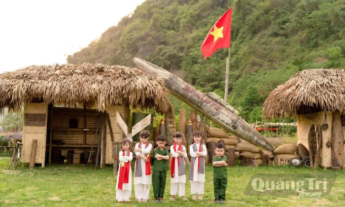 'Níu chân' du khách mùa thấp điểm