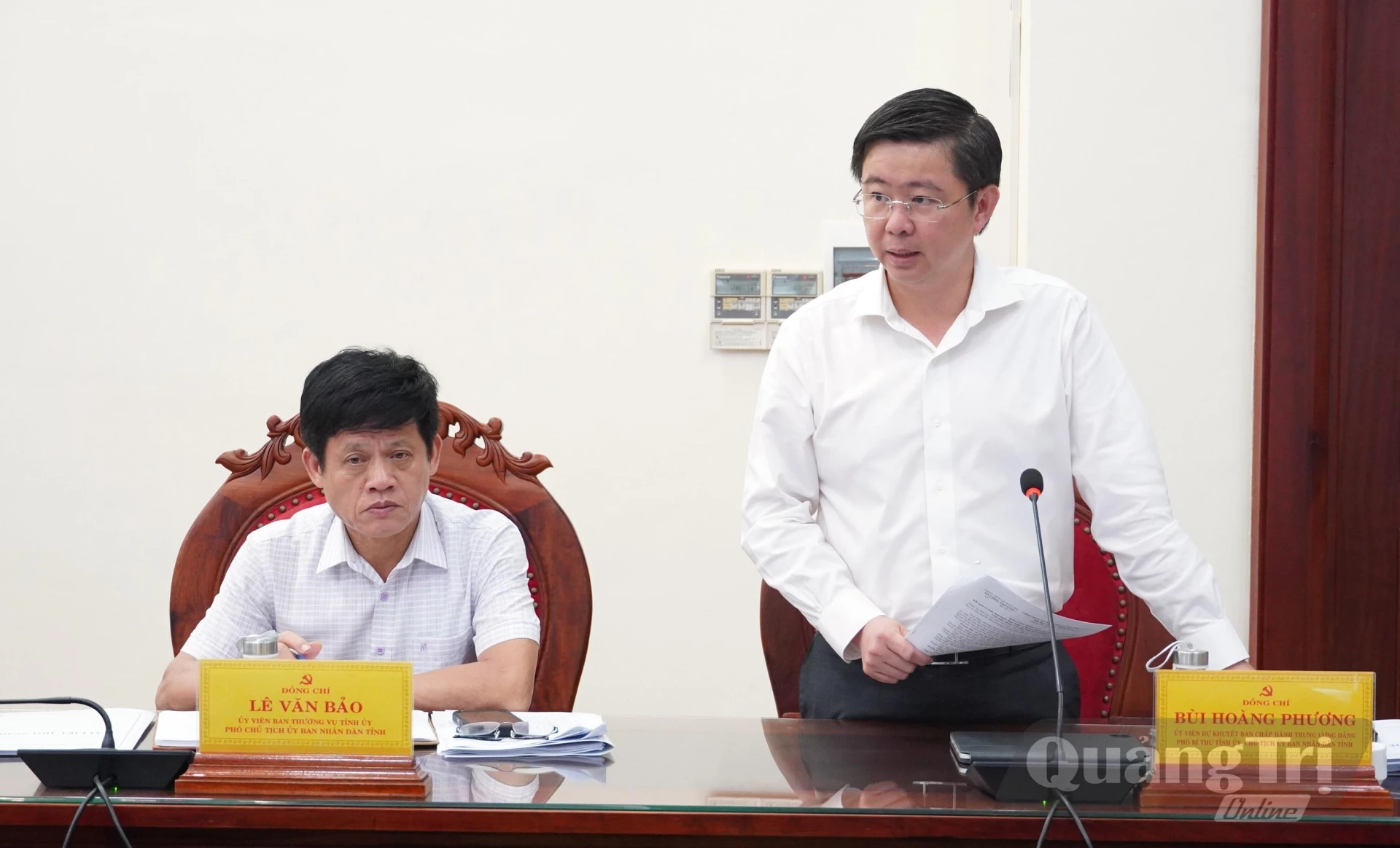 Đồng chí Bùi Hoàng Phương, Chủ tịch UBND tỉnh tham dự buổi làm việc - Ảnh: Q.V