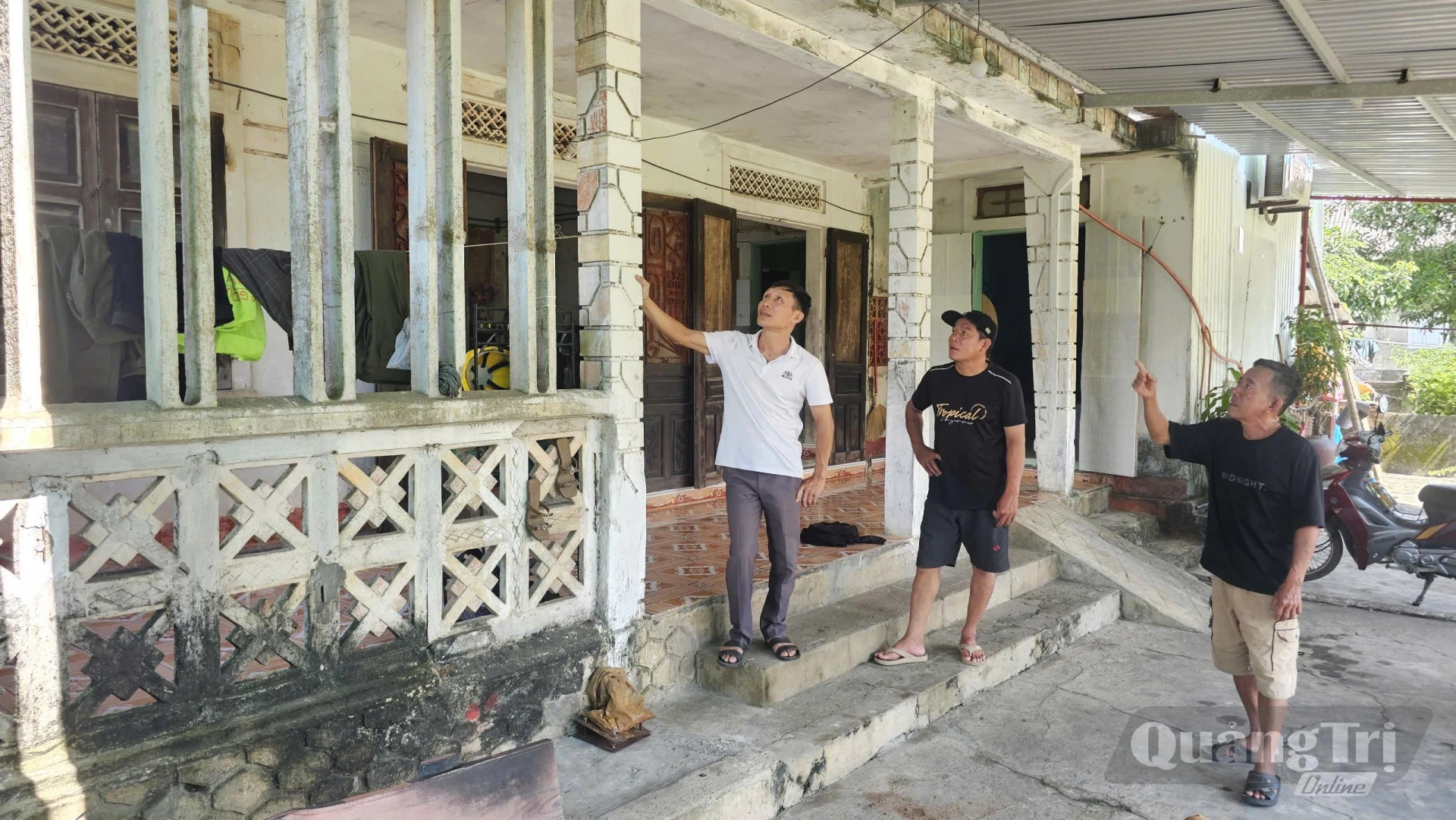 2.	Ngôi nhà ông Võ Văn Minh (xóm Cảng, thôn Tân Lộc) được xây dựng từ năm 1983 nay đã xuống cấp-Ảnh: Phan Khiêm