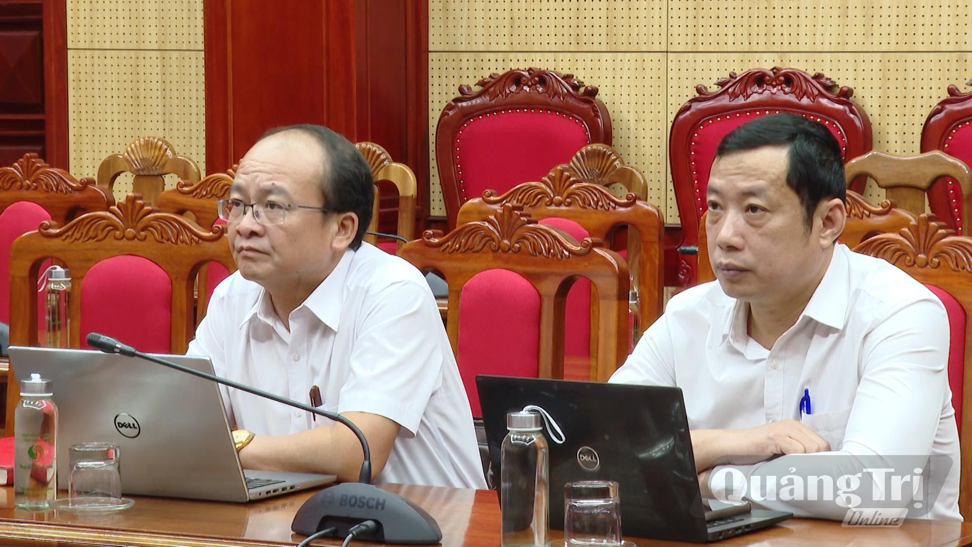 Các đại biểu tham dự hội nghị tại điểm cầu Quảng Trị - Ảnh: LT