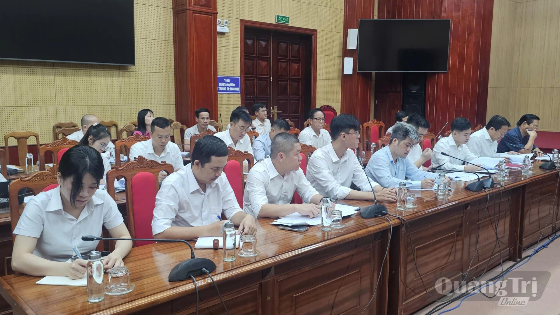 Các đại biểu tham dự cuộc họp-Ảnh: Phan Khiêm