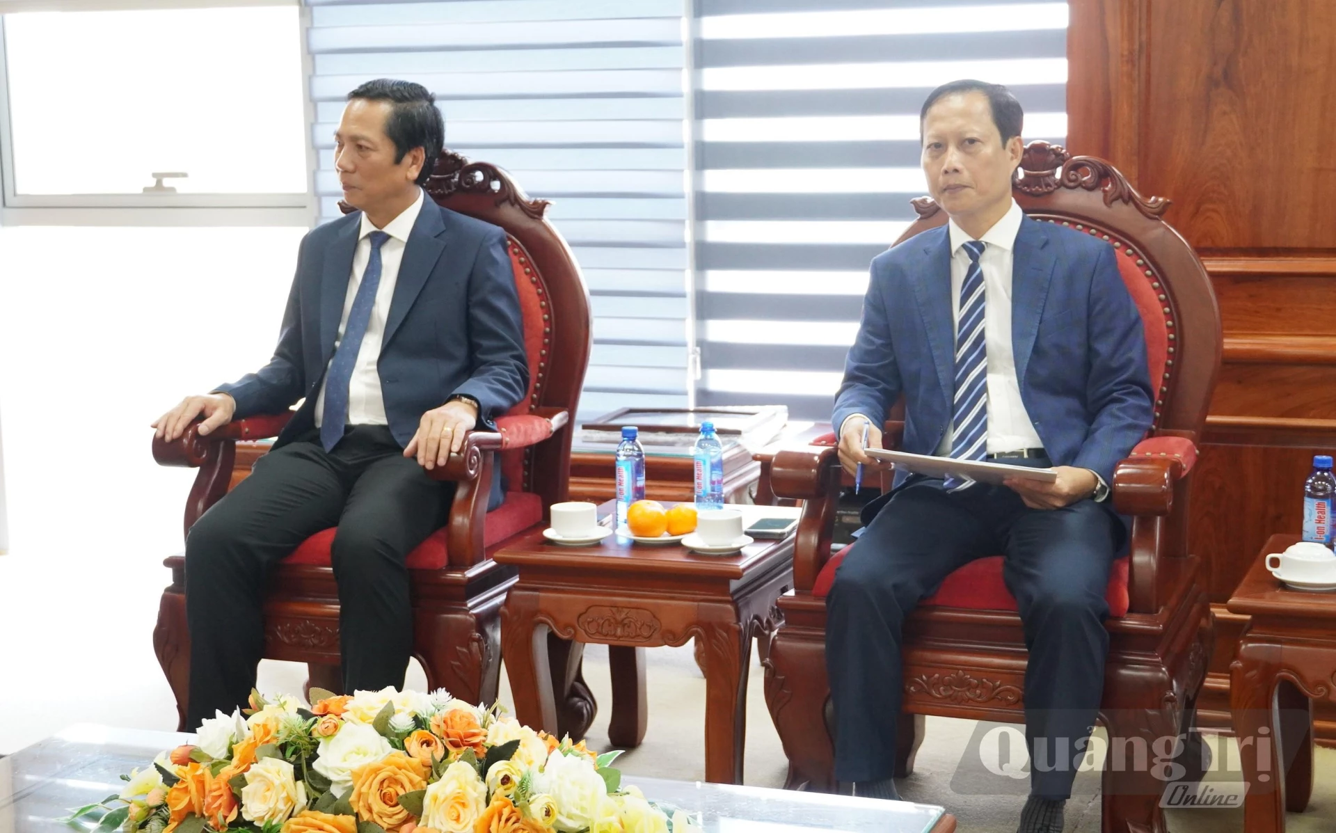 Đại biểu tham dự buổi tiếp xã giao - Ảnh: Q.V