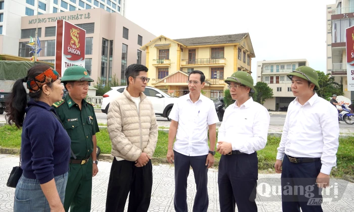 Đẩy nhanh tiến độ chỉnh trang, giải phóng mặt bằng khu vực bãi biển Nhật Lệ