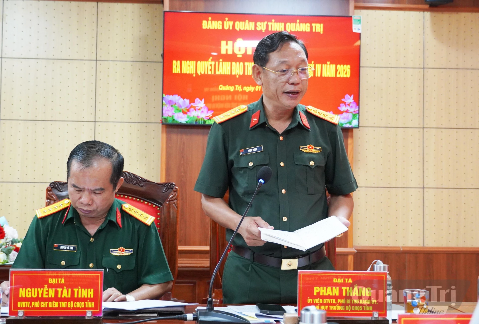 Đồng chí Vương Quốc Tuấn, Ủy viên Trung ương Đảng, Bí thư Tỉnh ủy, Bí thư Đảng ủy Quân sự tỉnh chủ trì hội nghị - Ảnh: X.P