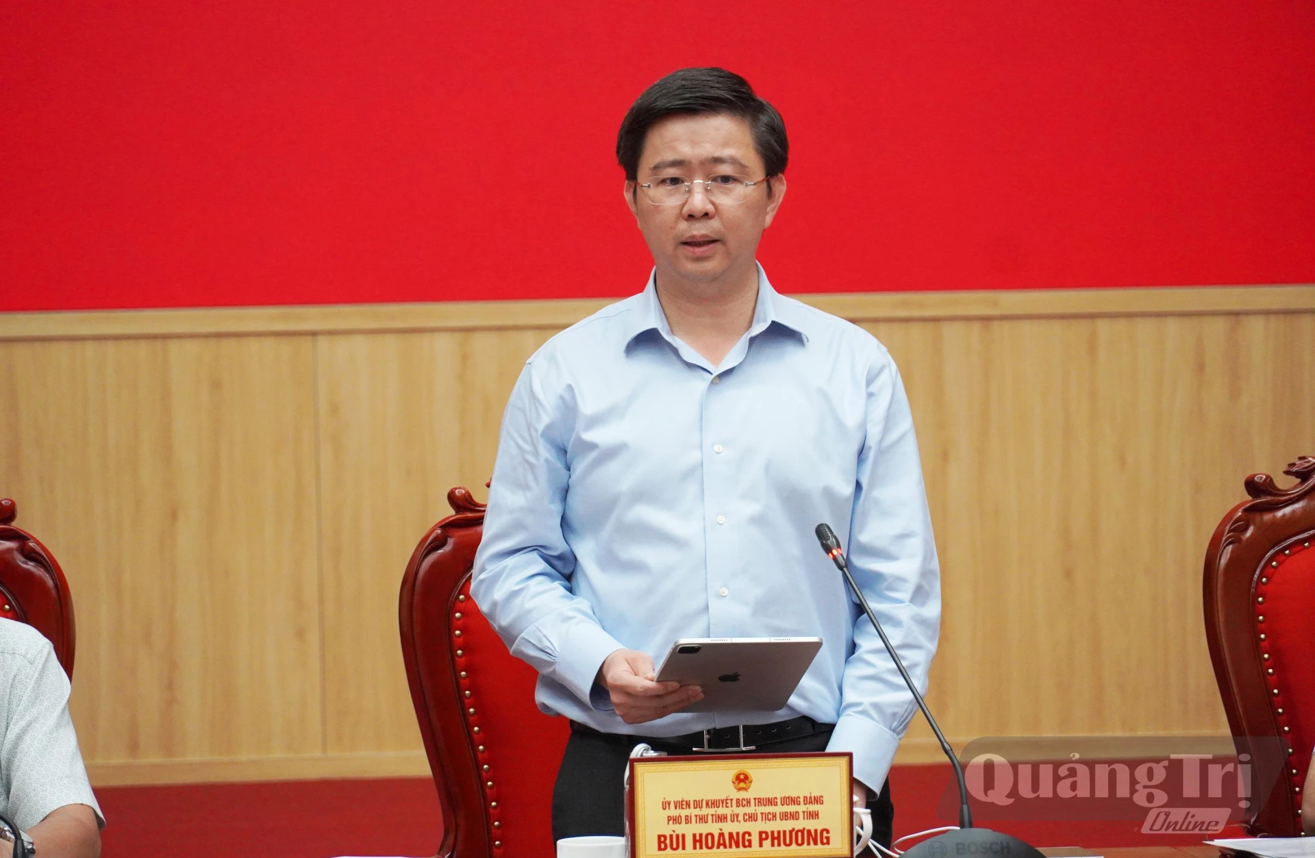 Đồng chí Chủ tịch UBND tỉnh giao nhiệm vụ cụ thể cho các sở ngành, địa phương - Ảnh: X.P