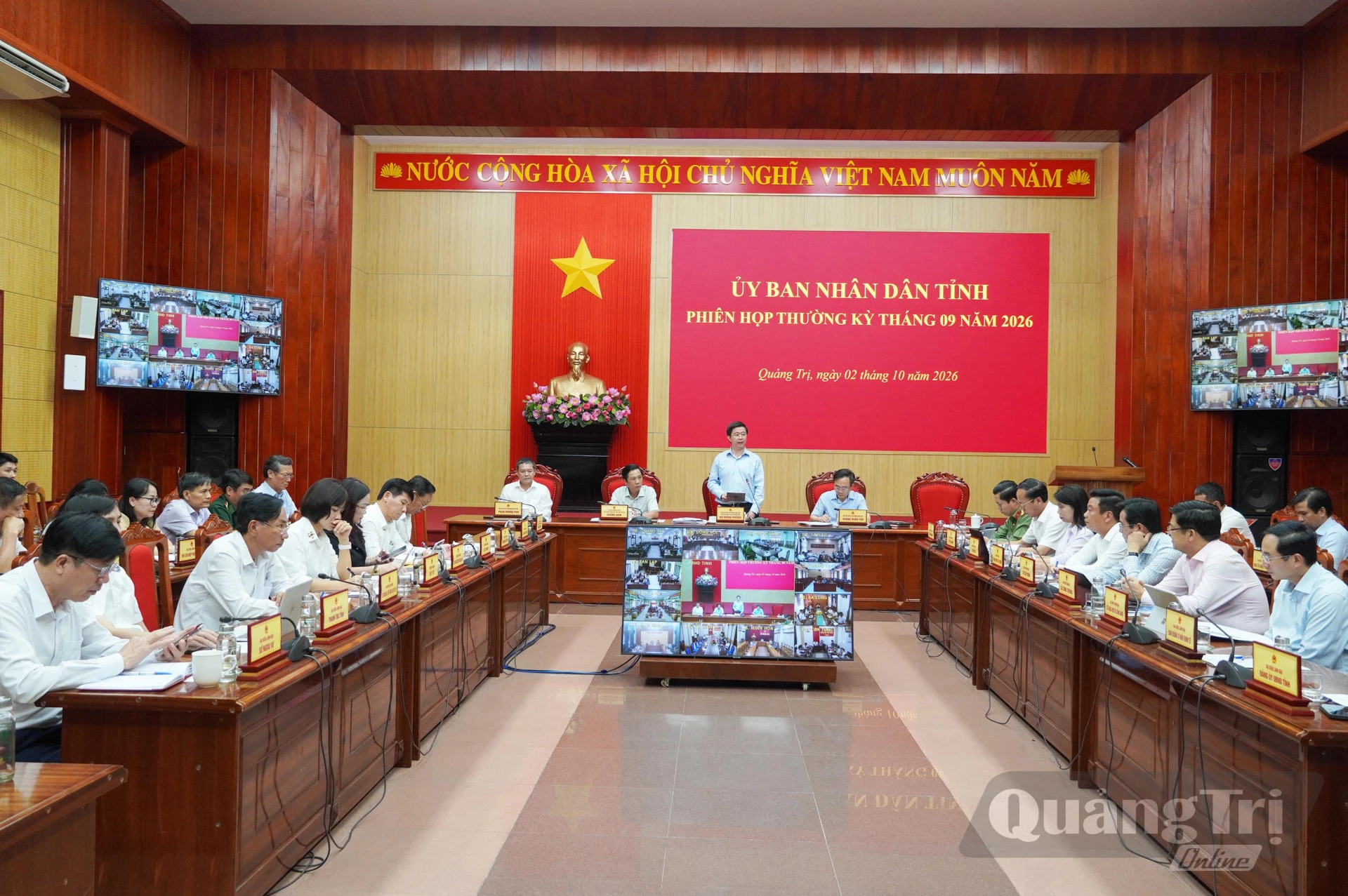 Toàn cảnh phiên họp - Ảnh: X.P