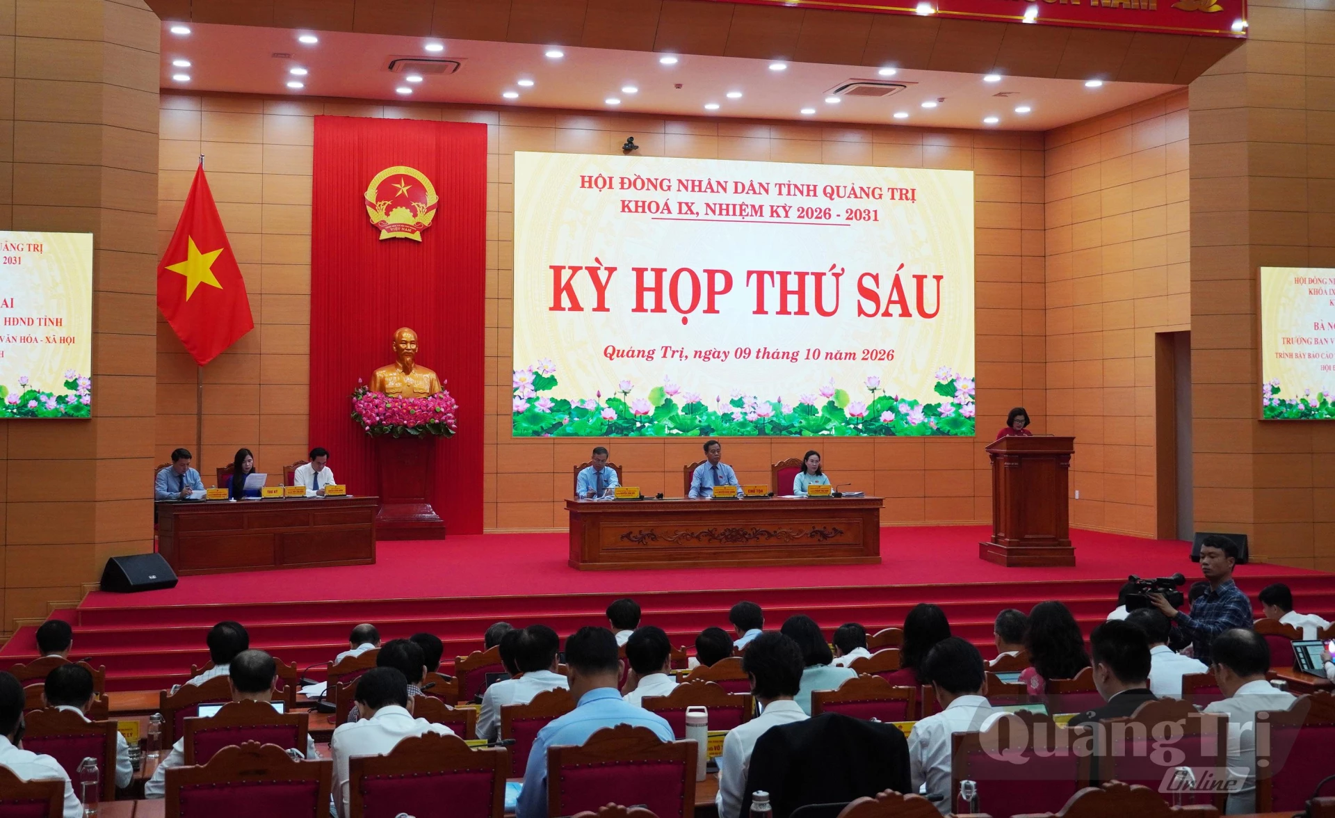 Toàn cảnh kỳ họp - Ảnh: X.P