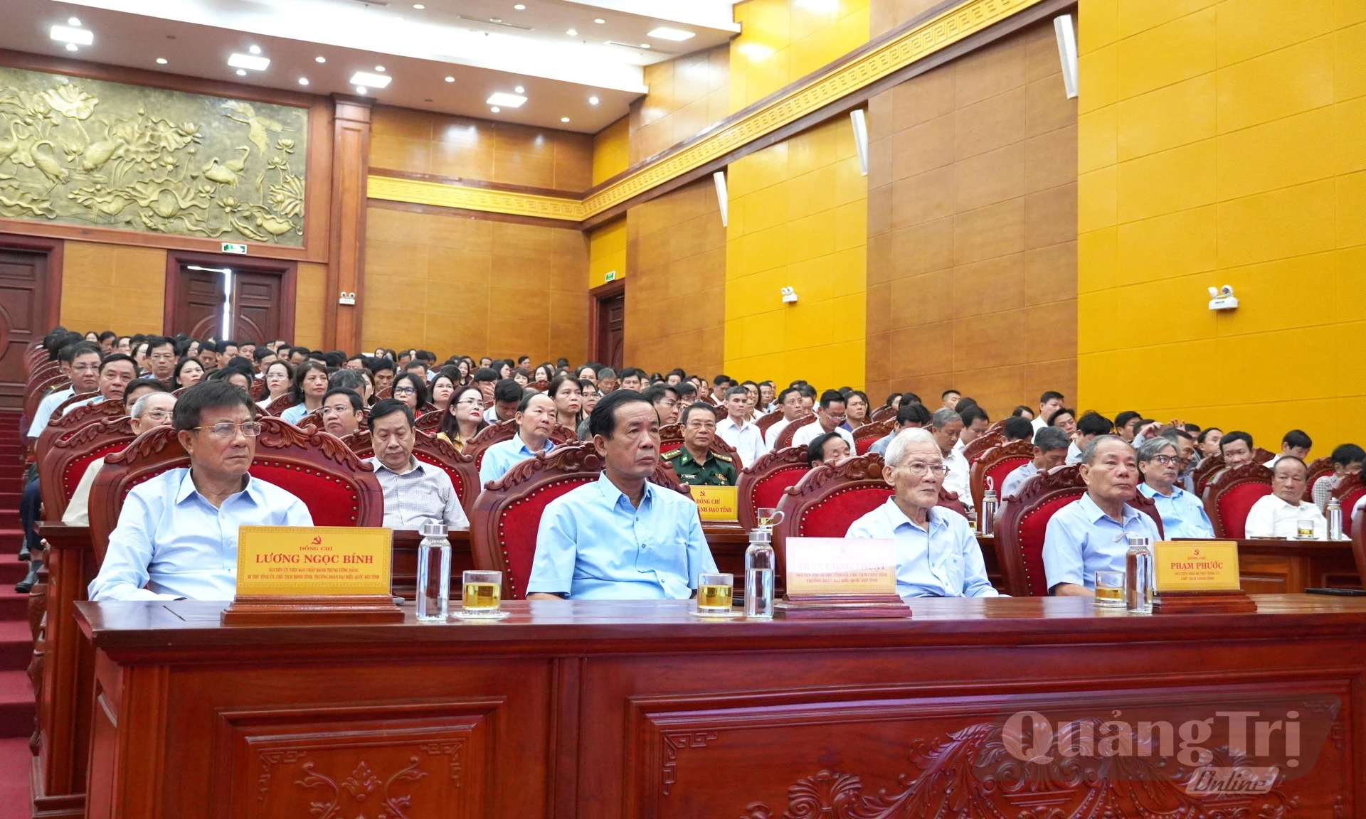 Các đại biểu tham dự tại điểm cầu tỉnh Quảng Trị - Ảnh: X.P
