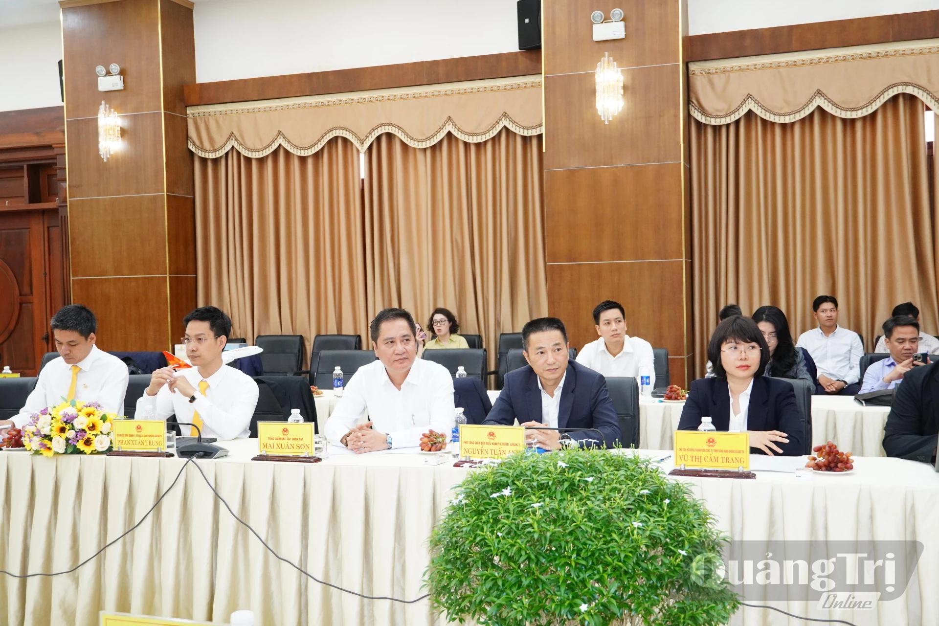 Đại diện lãnh đạo các hãng hàng không - Ảnh: T.P