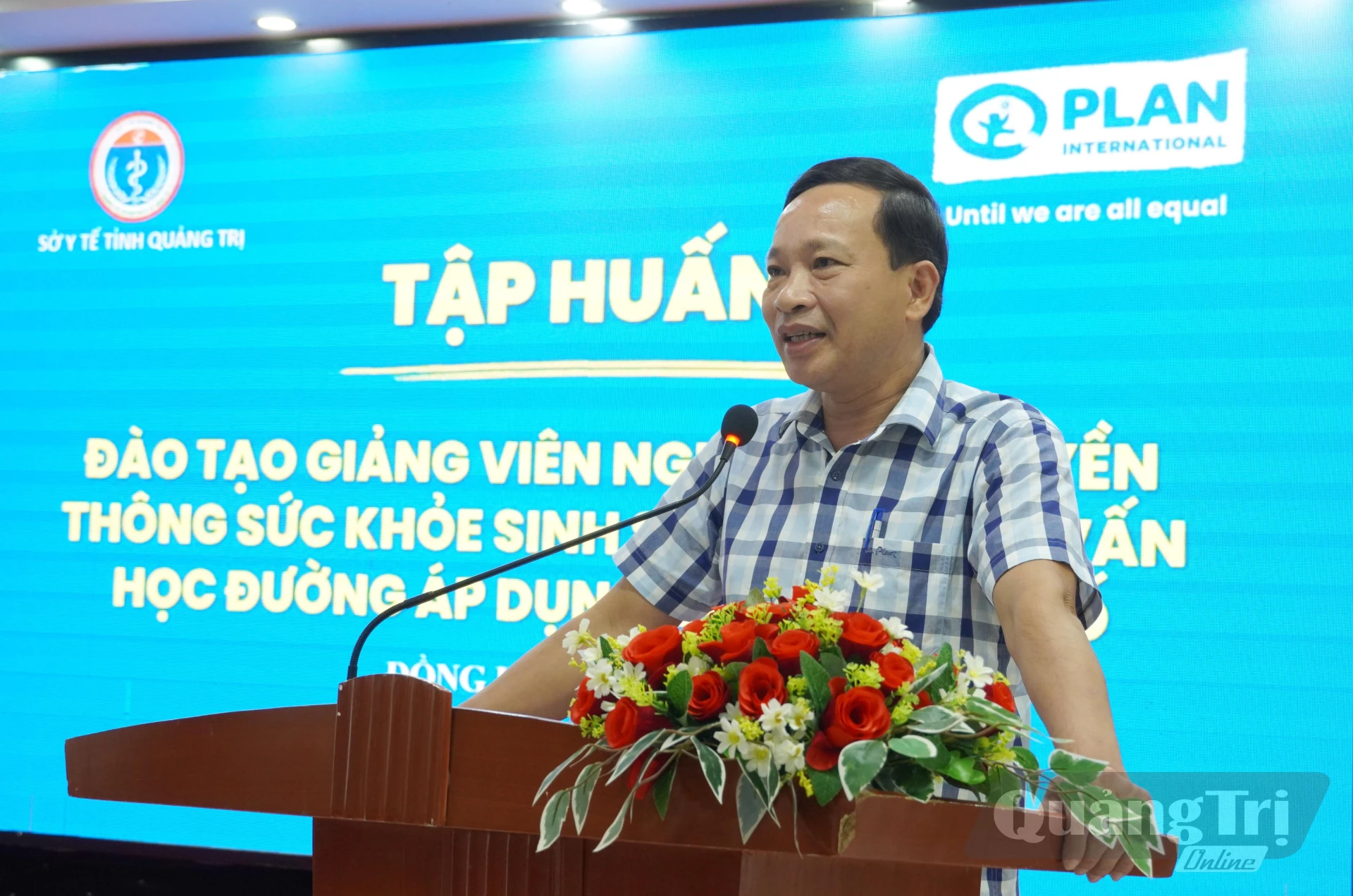 Đại diện lãnh đạo Sở Y tế phát biểu khai mạc lớp tập huấn-Ảnh: HL