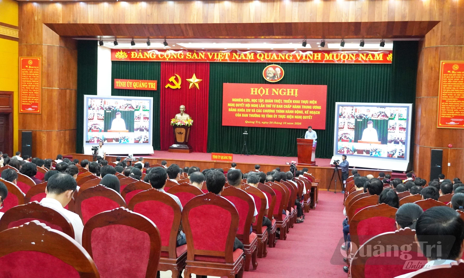 Toàn tỉnh có 1.770 điểm cầu, hơn 77.000 đảng viên tham gia nghiên cứu, học tập, quán triệt Hội nghị - Ảnh: X.P