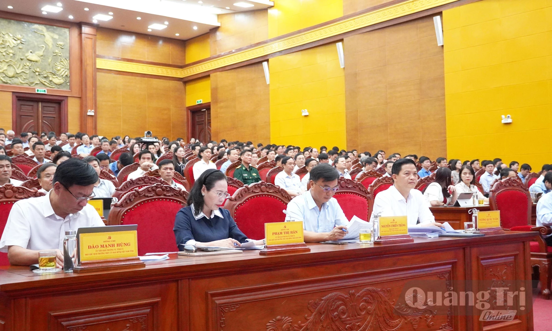 Đồng chí Vương Quốc Tuấn, Ủy viên Trung ương Đảng, Bí thư Tỉnh ủy dự và chủ trì hội nghị - Ảnh:X.P