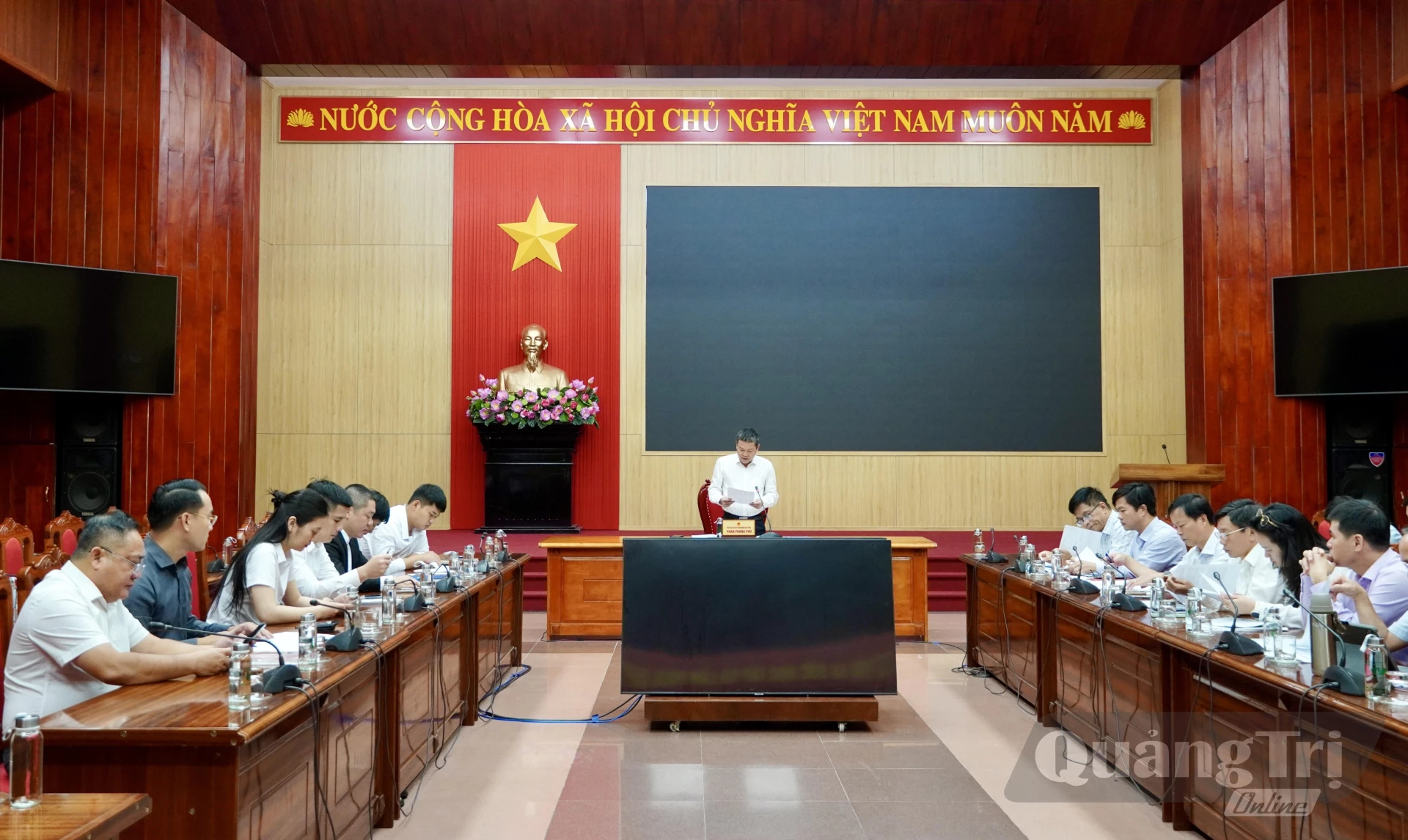 Quang cảnh buổi làm việc - Ảnh: H.N