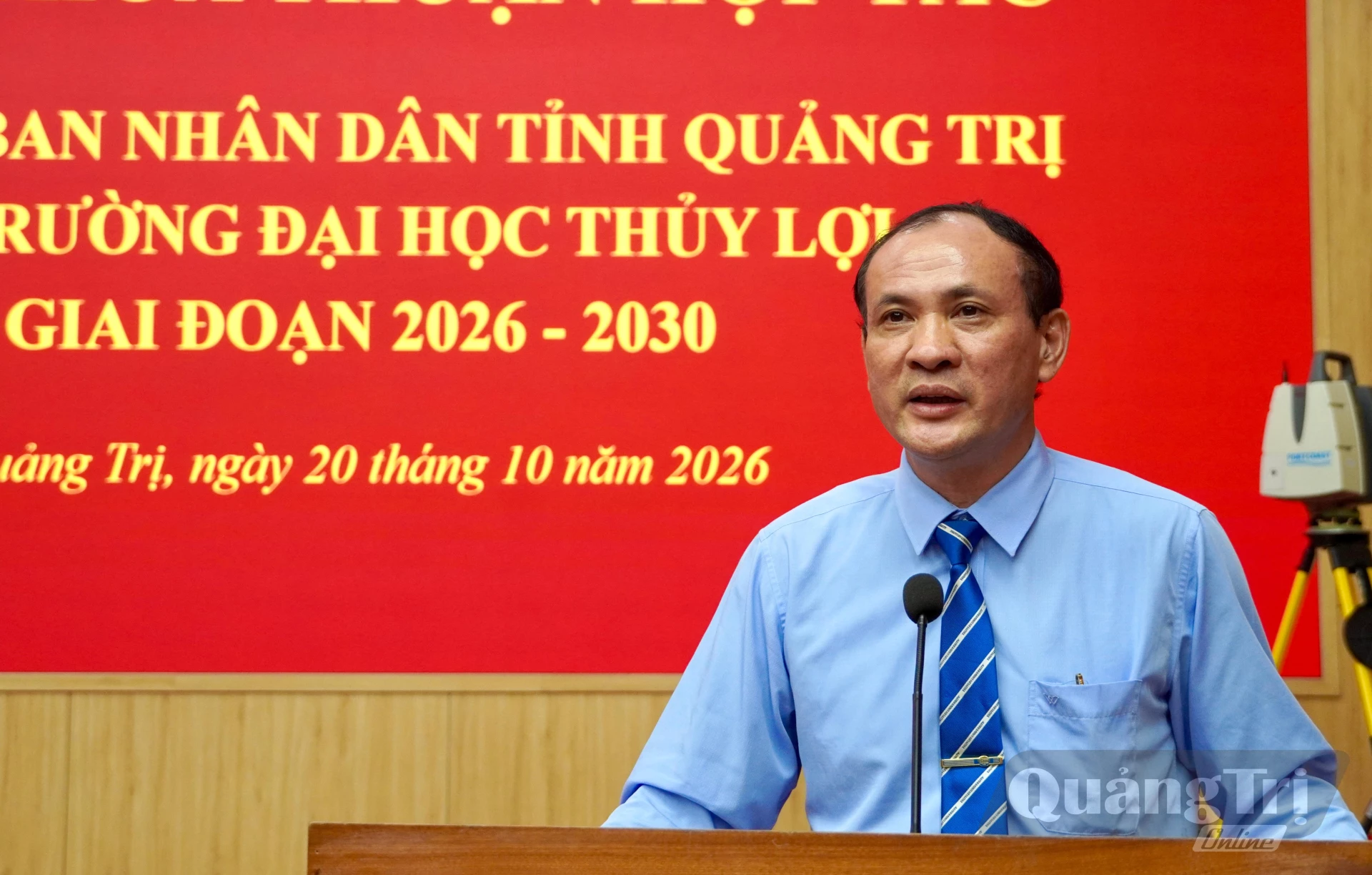 GS.TS Nguyễn Trung Việt, Hiệu trưởng Trường Đại học Thủy lợi phát biểu tại buổi lễ - Ảnh: H.N