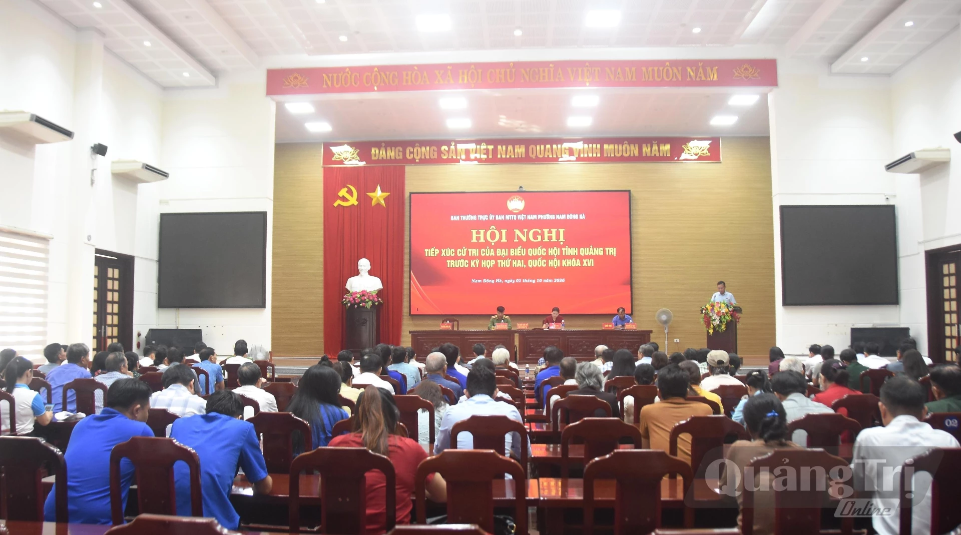 Đoàn ĐBQH tỉnh tiếp xúc cử tri phường Nam Đông Hà - Ảnh: Đ.V