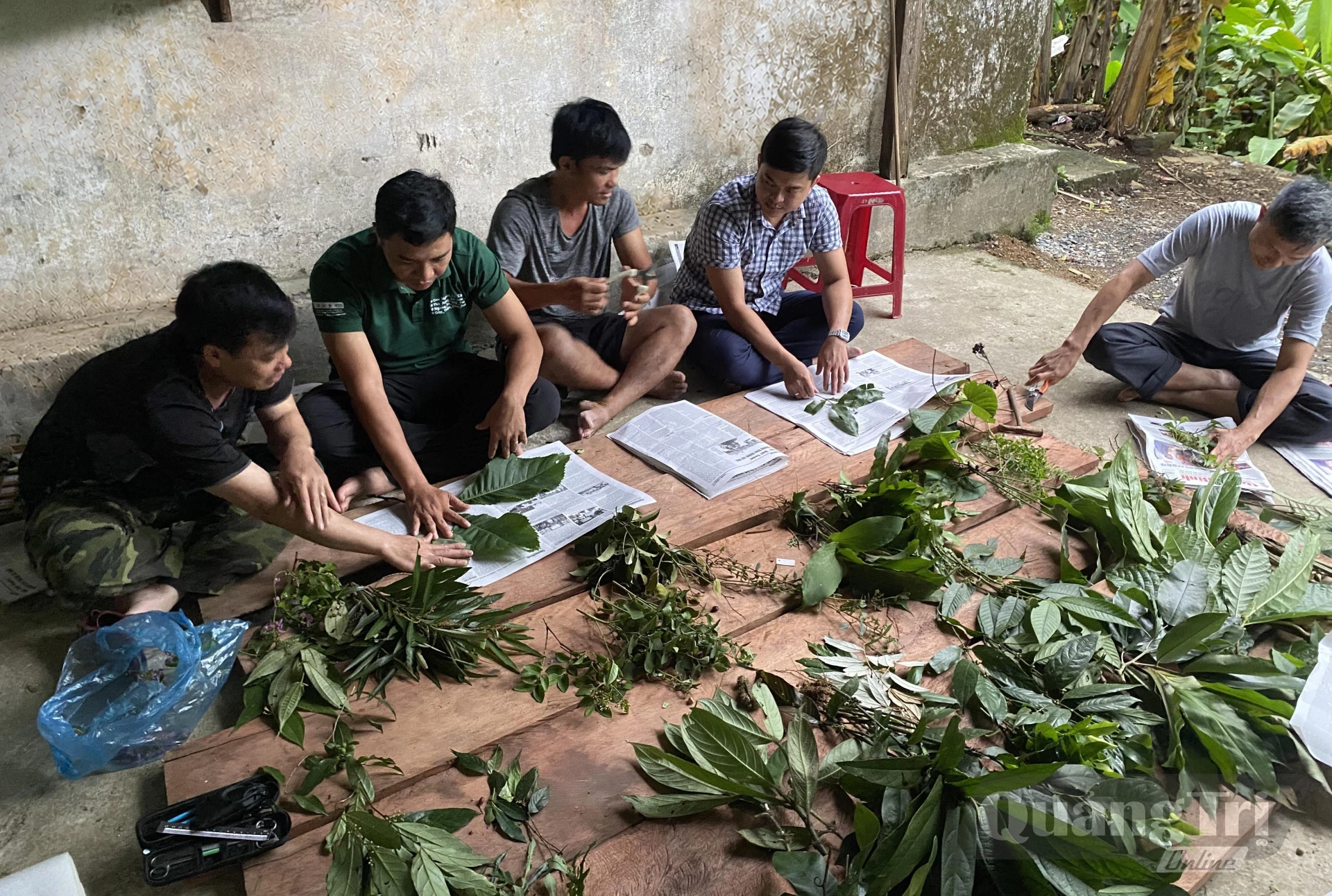 Quá trình nghiên cứu, nhóm thực hiện đã tiến hành các chuyến điều tra thực địa mang lại kết quả tích cực - Ảnh: NVCC