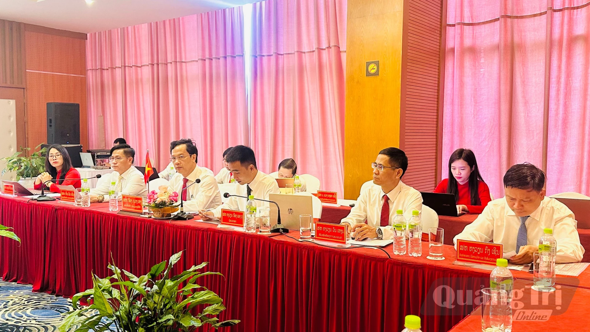 Sở Tư pháp tỉnh Quảng Trị làm việc với Sở Tư pháp tỉnh Khăm Muồn, nước Cộng hoà Dân chủ Nhân dân Lào - Ảnh: B.N