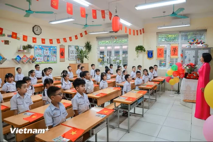 Khoảng 25.000 cán bộ quản lý được bố trí sang làm giáo viên