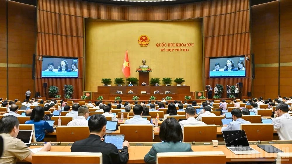 Quốc hội thảo luận ở hội trường về dự thảo Bộ luật Hình sự (sửa đổi). (Ảnh: THỦY NGUYÊN)