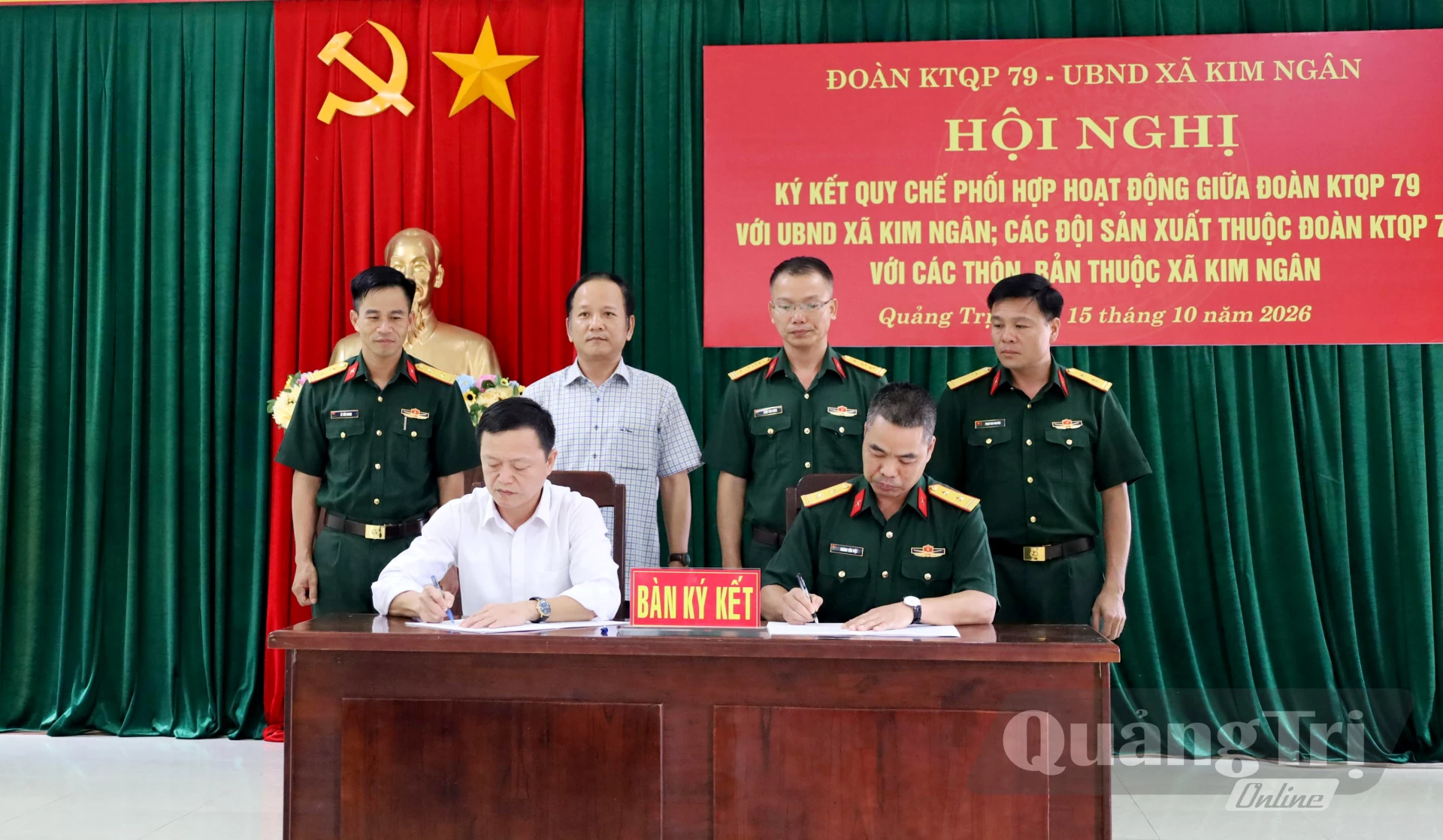 Đoàn Kinh tế quốc phòng 79 và UBND xã Kim Ngân tiến hành ký kết quy chế phối hợp - Ảnh: V.Minh