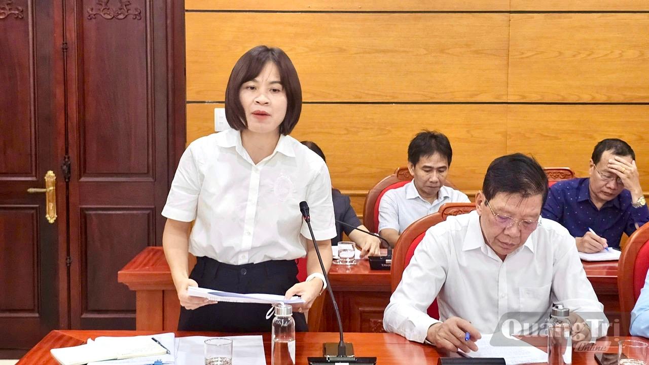 Lãnh đạo Sở Y tế báo cáo tại buổi làm việc-Ảnh: P.K