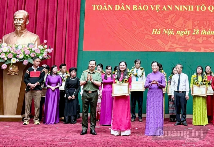 Nữ cán bộ Mặt trận 'gần dân, hiểu dân'